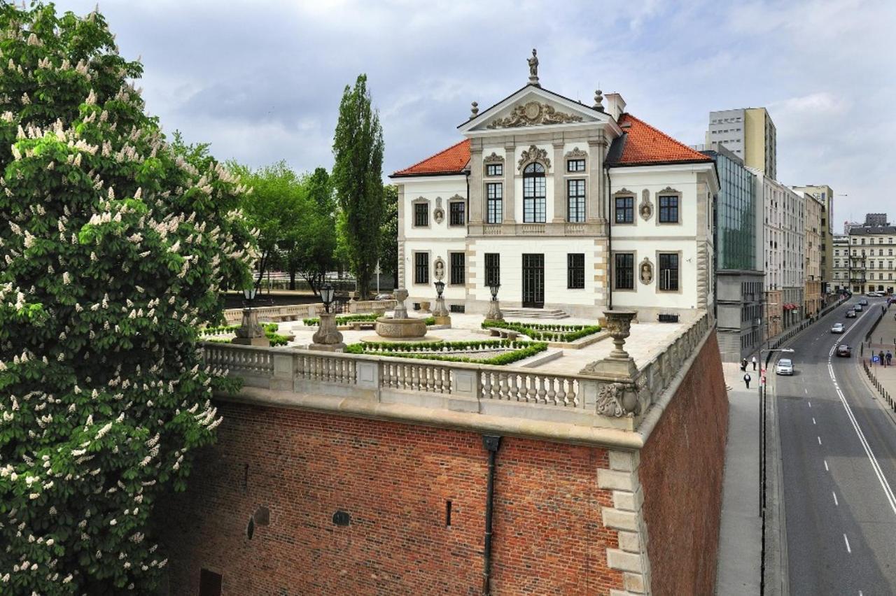 Helvetia Plus B&B - Private Rooms And Apartments วอร์ซอ ภายนอก รูปภาพ